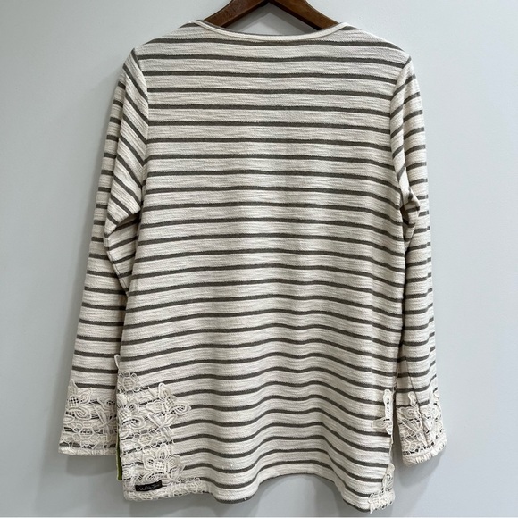 Matilda Jane With a Twist green cream striped crochet lace textured knit large - Picture 3 of 9